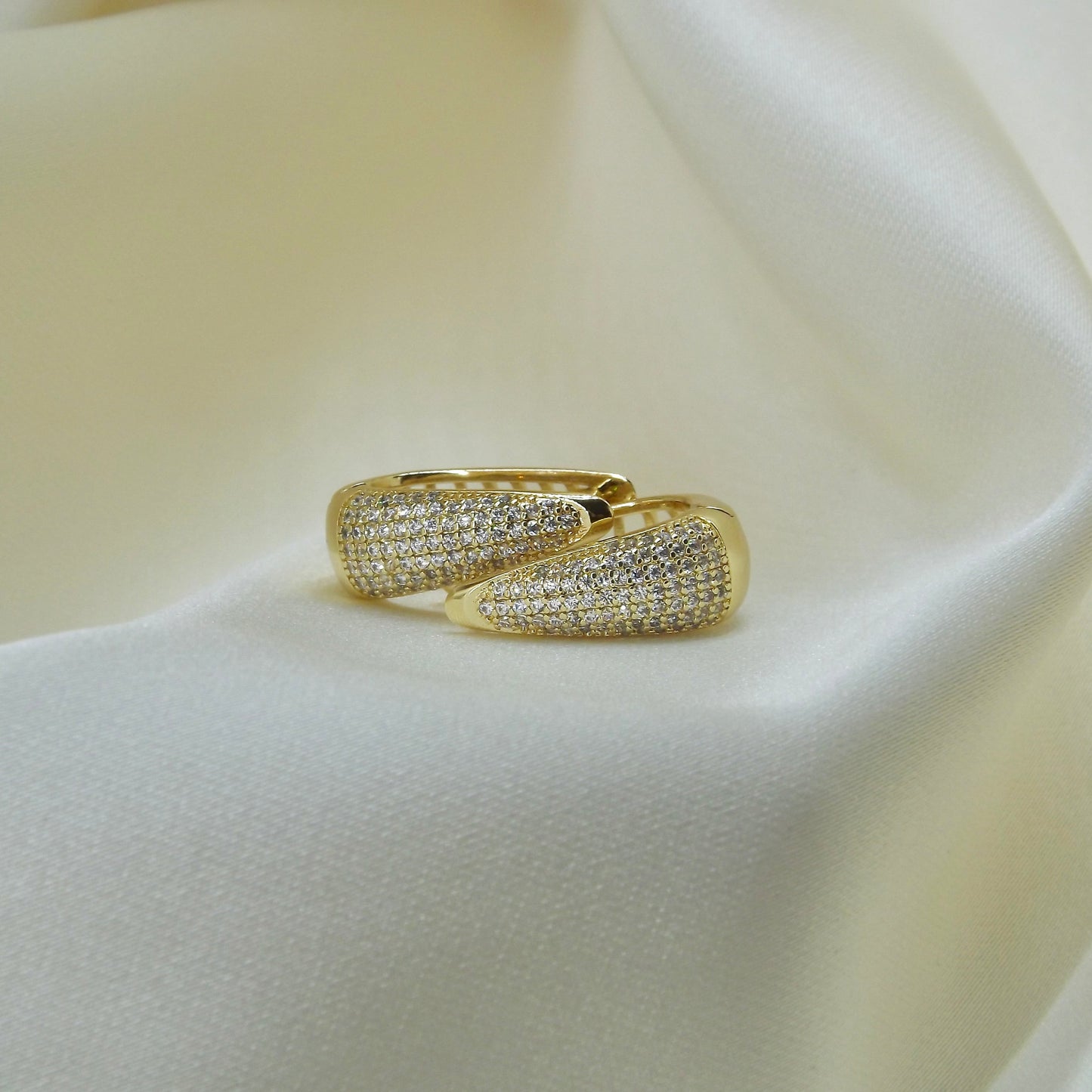 Çelik | Pear Halka Küpe