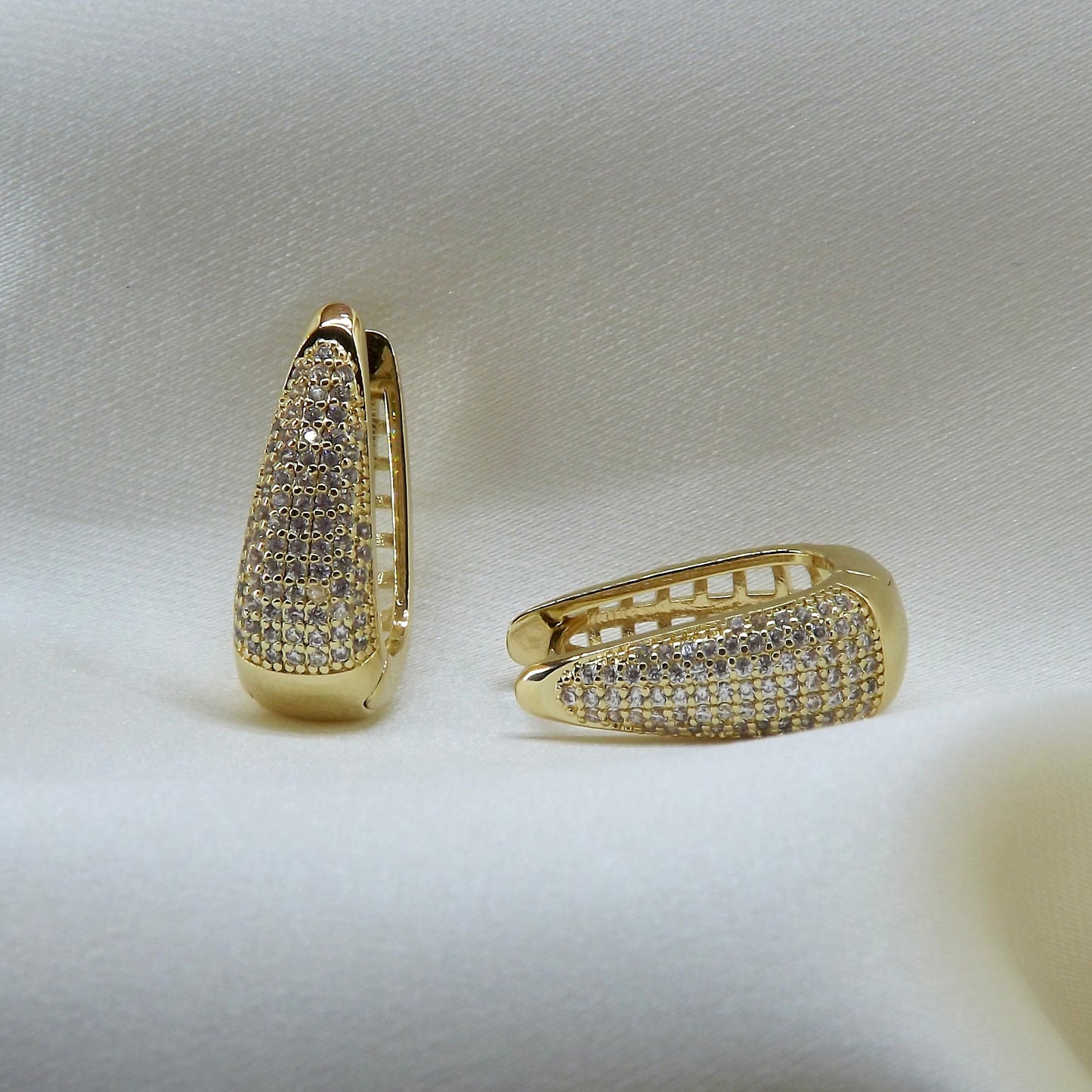 Çelik | Pear Halka Küpe